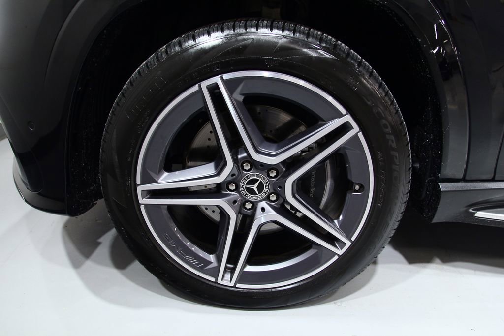 Certified 2025 Mercedes-Benz GLS 450 4MATIC image 18