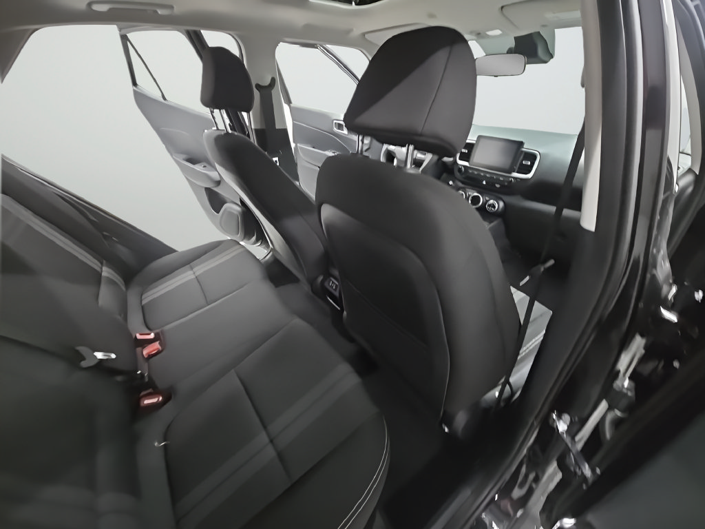 New 2026 Hyundai Venue SEL FWD image 22