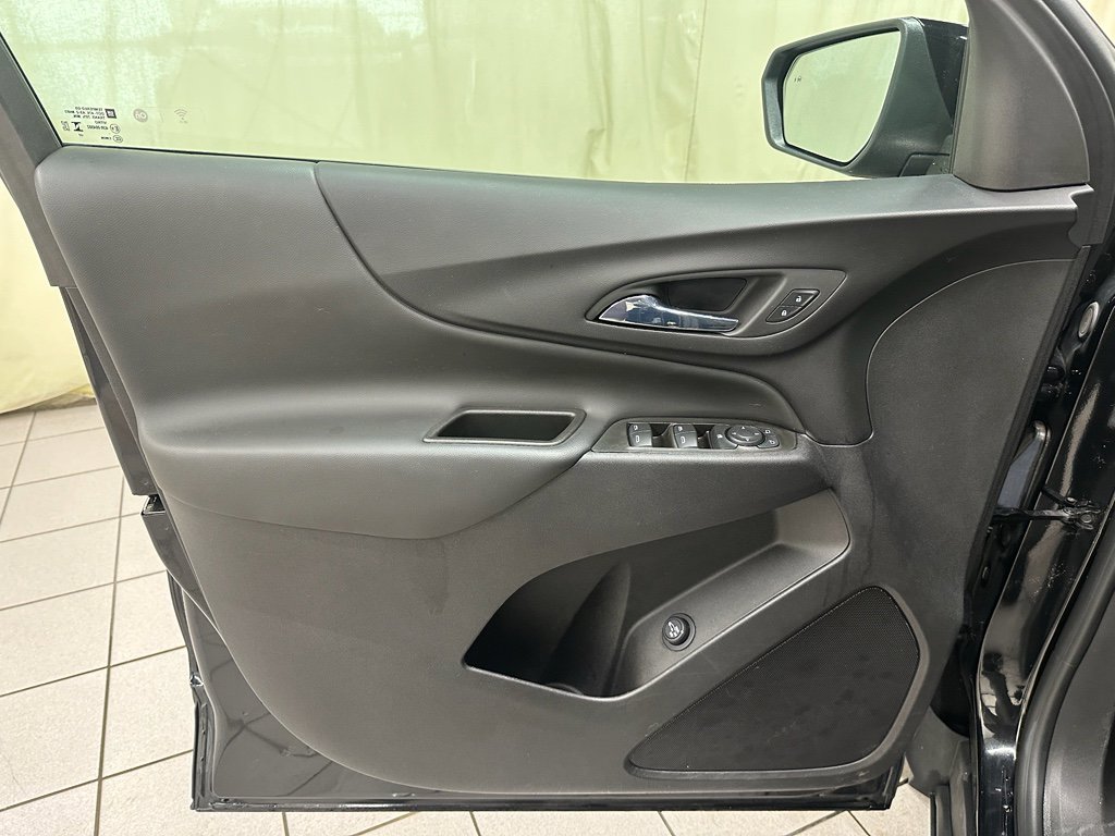 Certified 2024 Chevrolet Equinox LT w/ LPO, Floor Liner Package image 33