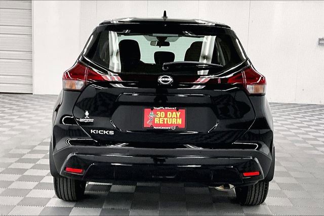 New 2025 Nissan Kicks Play S image 5