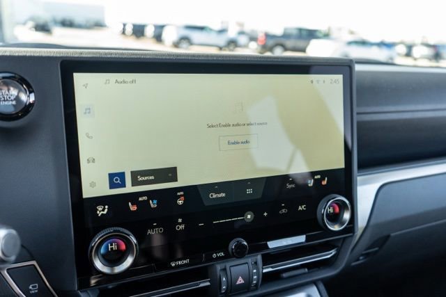 Used 2024 Lexus GX 550 AWD/4WD image 24