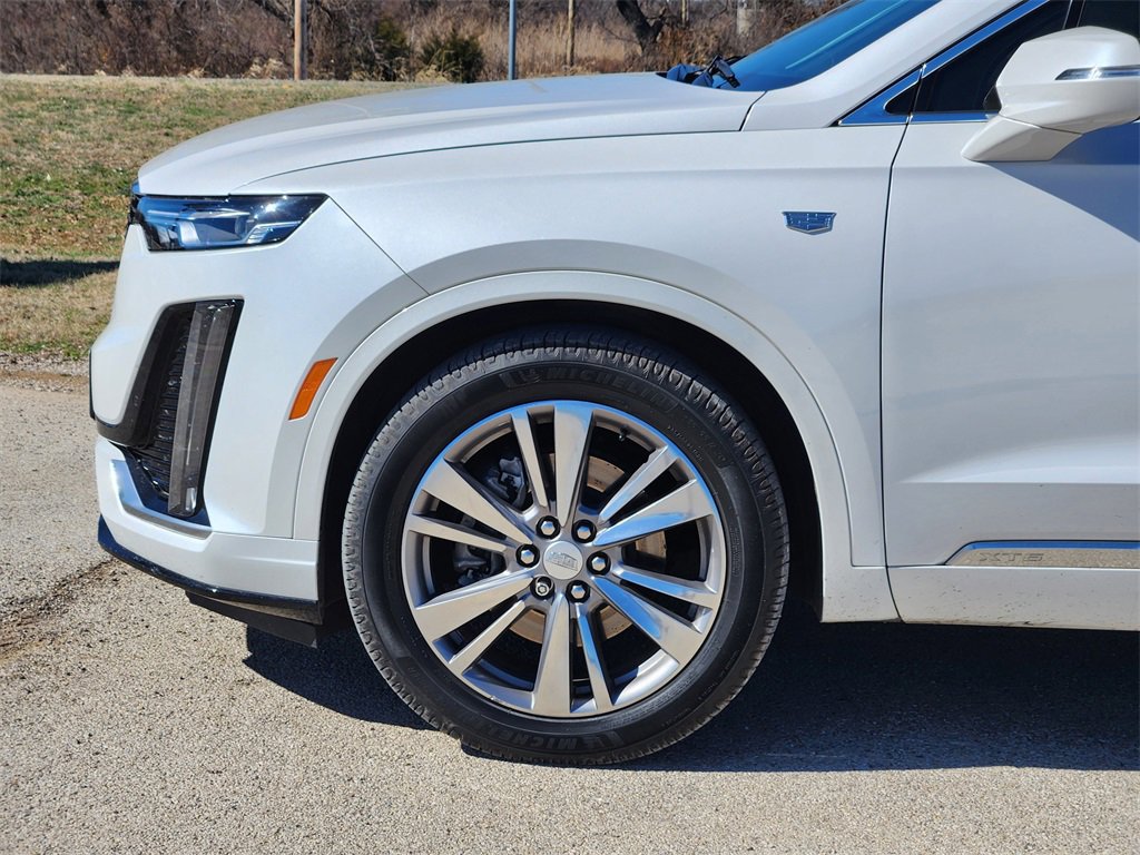 Used 2021 Cadillac XT6 Premium Luxury image 8