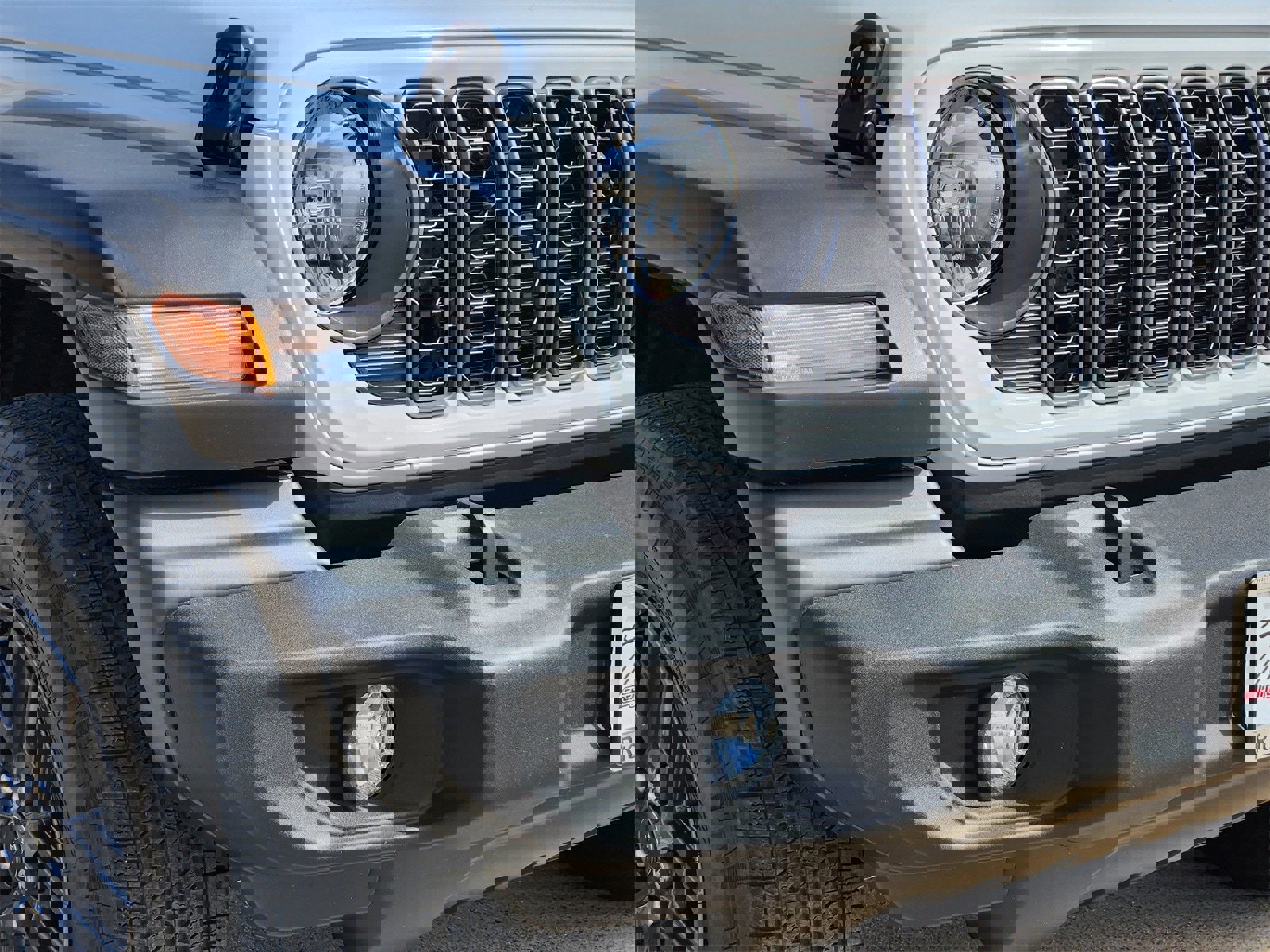 Used 2024 Jeep Wrangler Sport image 9