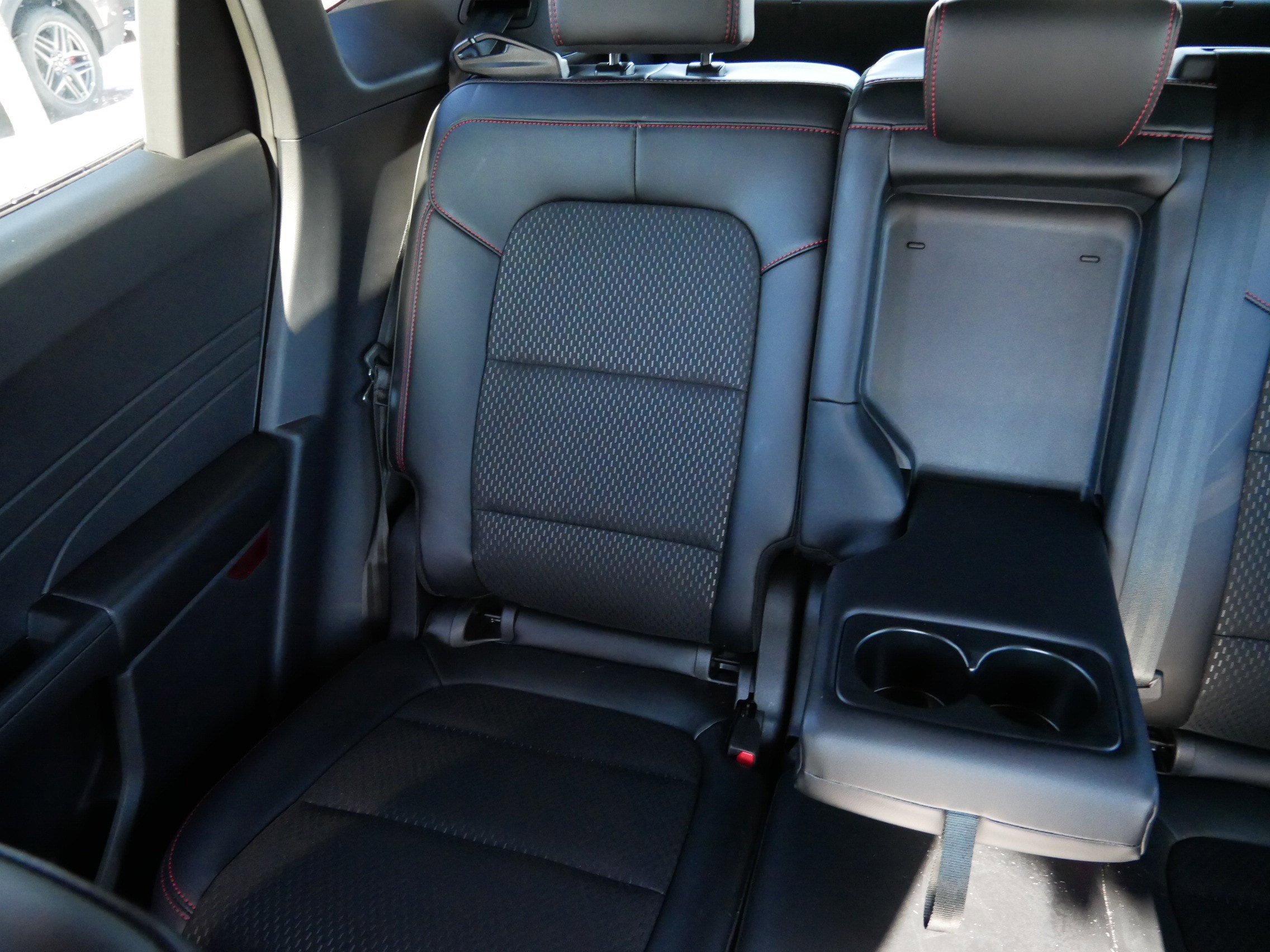 New 2025 Ford Escape ST-Line Elite w/ Tech Pack #2 image 12