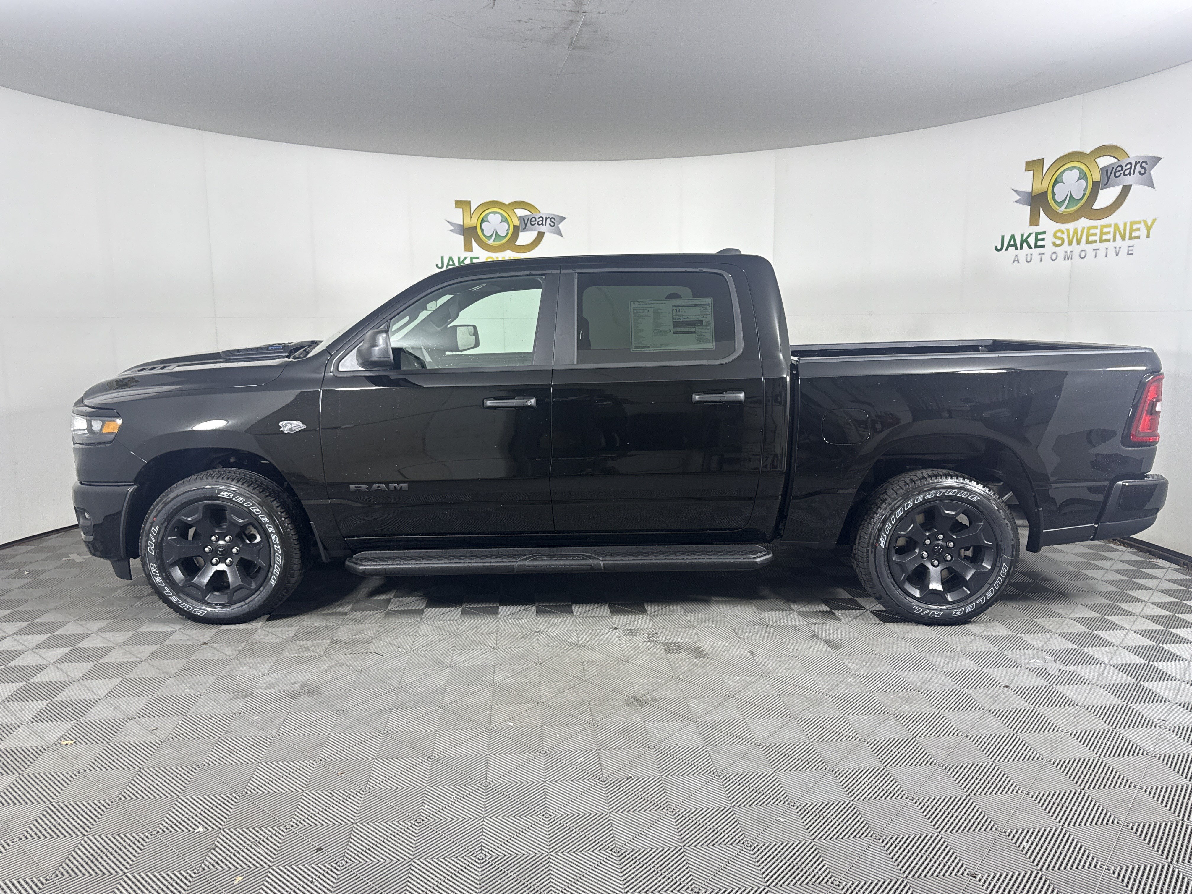 New 2027 RAM 1500 Express AWD/4WD image 5