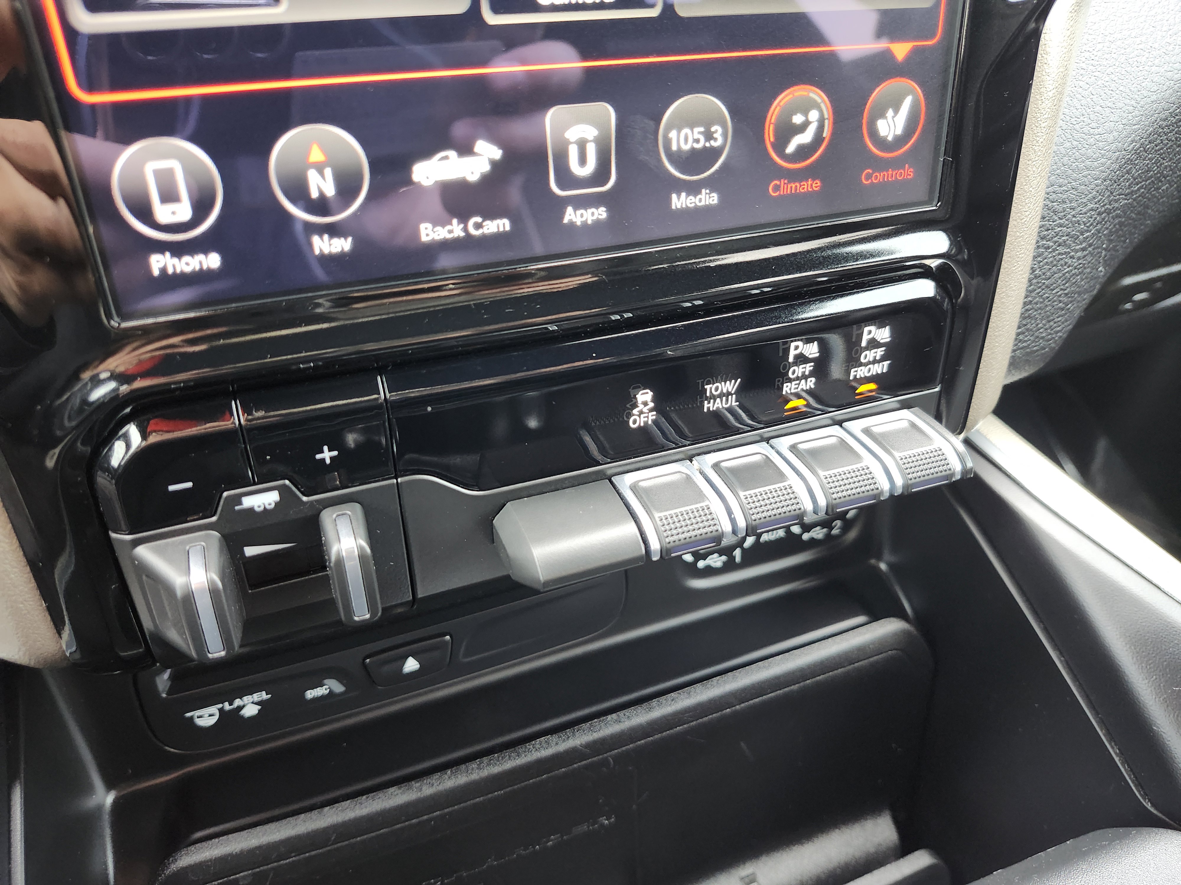 Used 2019 RAM 1500 Laramie image 37