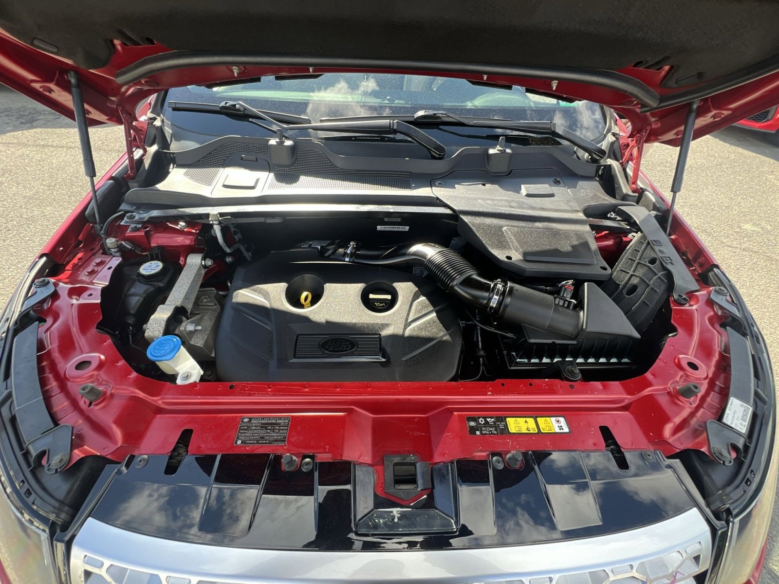 Used 2016 Land Rover Discovery Sport HSE image 36