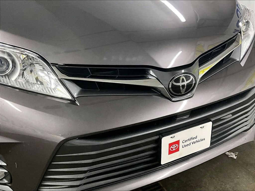 Certified 2020 Toyota Sienna XLE Premium AWD/4WD image 30