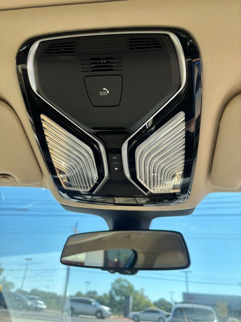 Used 2016 BMW 750i xDrive image 13