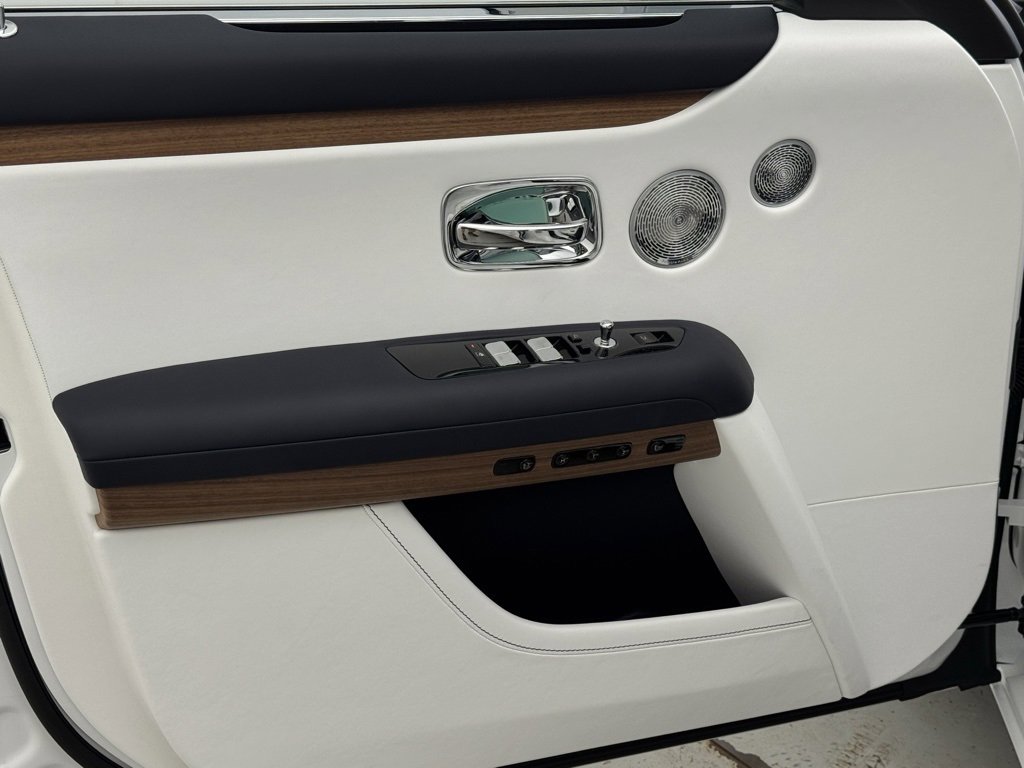 New 2025 Rolls-Royce Ghost image 25