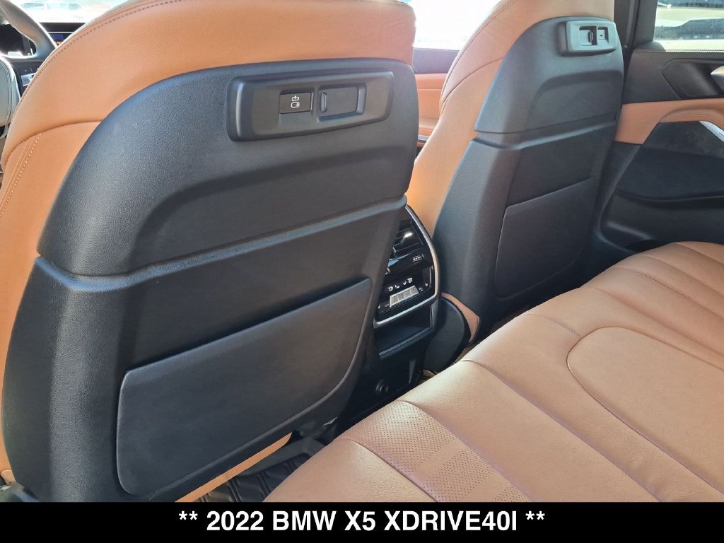 Used 2022 BMW X5 xDrive40i w/ Premium Package AWD/4WD image 31