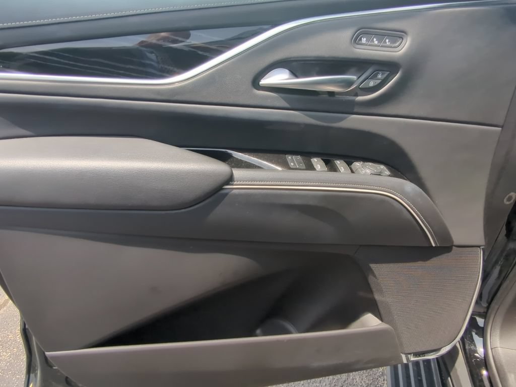 Used 2023 Cadillac Escalade Sport w/ Touring Package AWD/4WD image 10