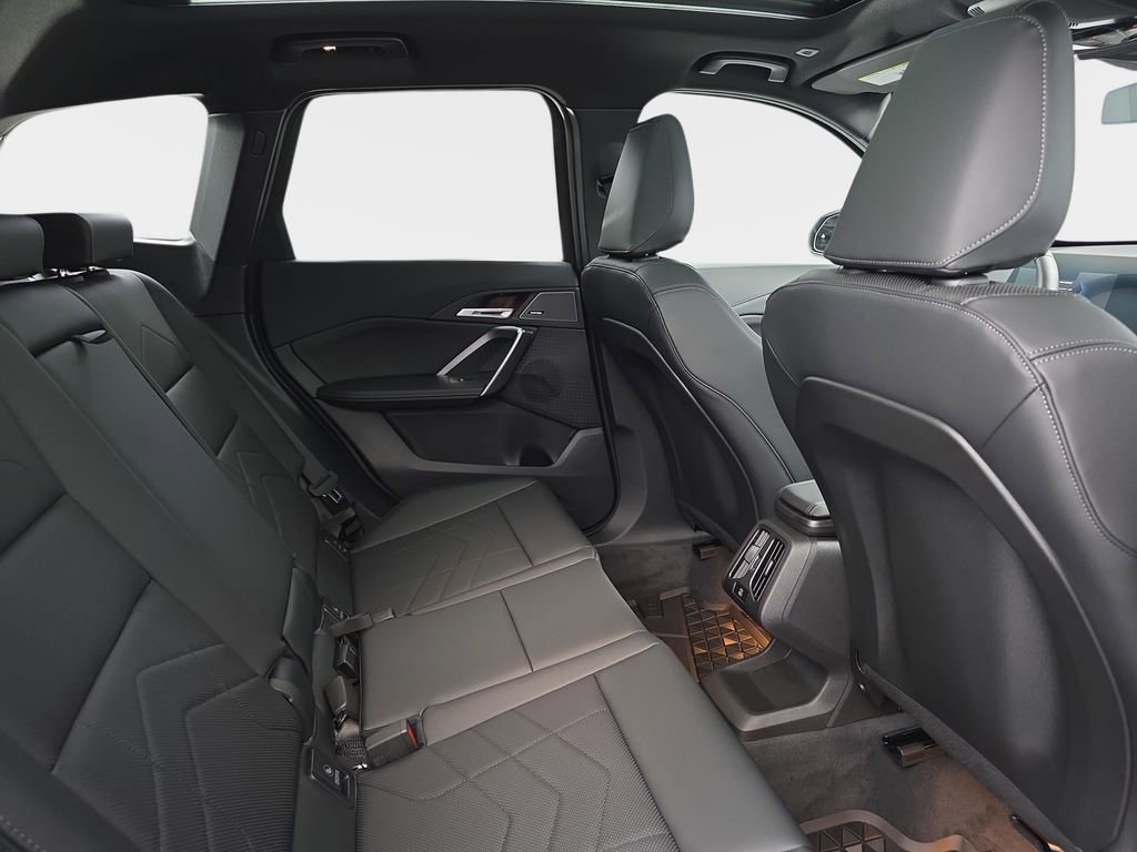 New 2026 BMW X1 xDrive28i w/ Convenience Package AWD/4WD image 11