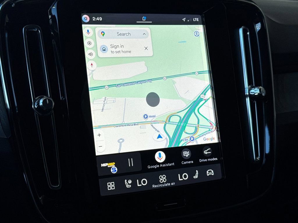 New 2026 Volvo XC40 B5 Ultra w/ Climate Package image 18