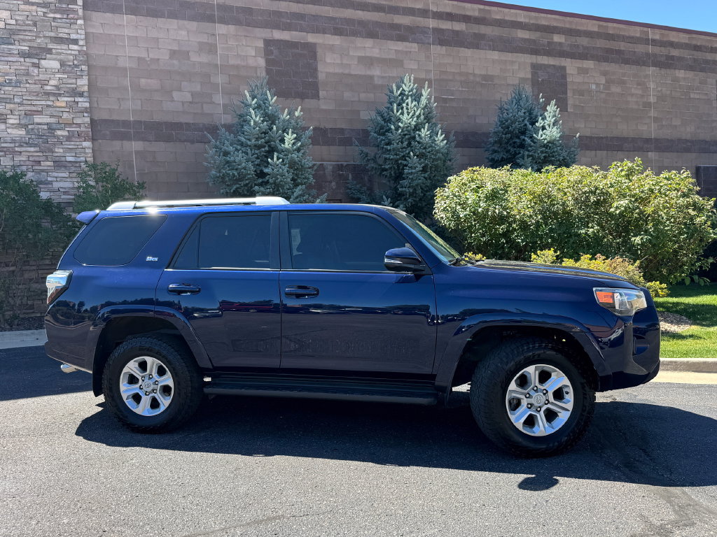 Used 2017 Toyota 4Runner SR5 Premium AWD/4WD image 5