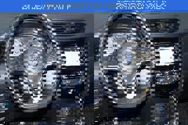 Used 2017 Nissan Rogue SL image 18