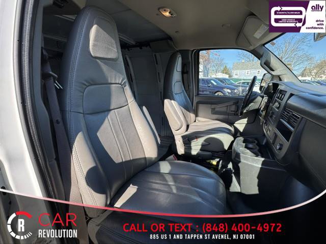 Used 2023 GMC Savana 2500 Extended w/ Driver Convenience Package image 33