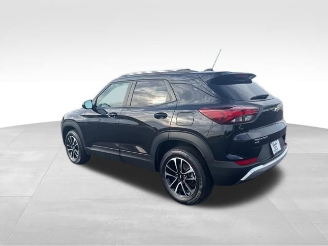 Used 2024 Chevrolet TrailBlazer LT image 3