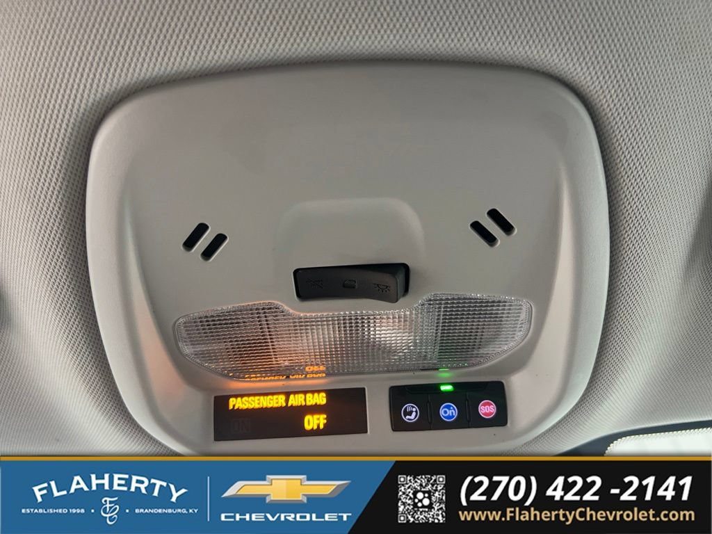 Used 2025 Chevrolet Trax LT FWD image 33