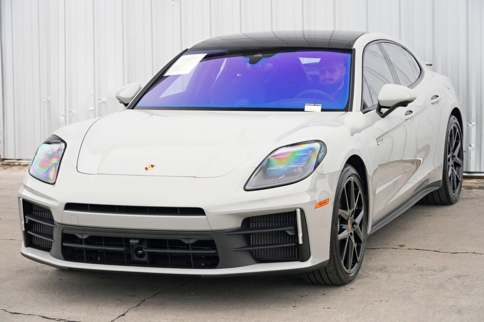 Used 2025 Porsche Panamera 4 w/ Premium Package image 55