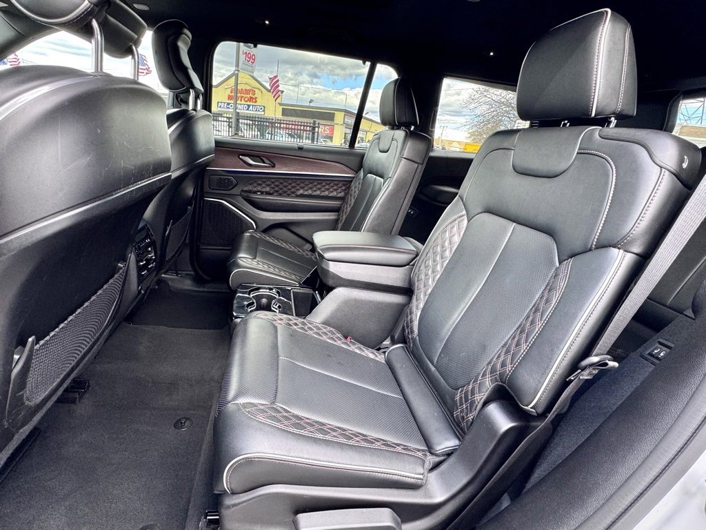 Certified 2022 Jeep Grand Cherokee L Summit w/ Luxury Tech Group V image 15