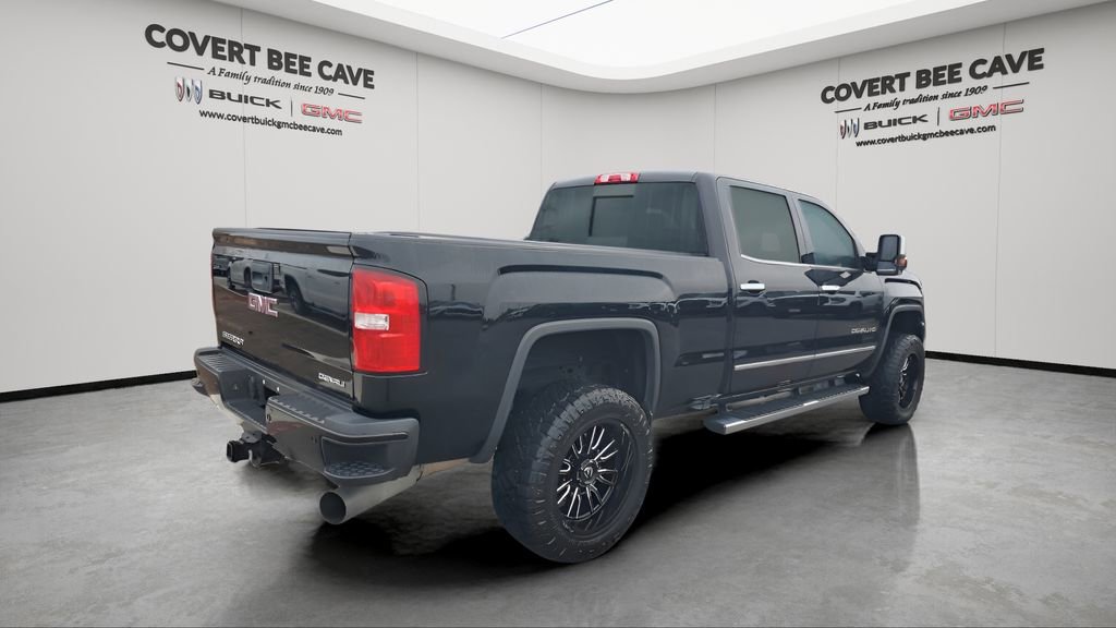 Used 2019 GMC Sierra 2500 Denali w/ Duramax Plus Package image 9