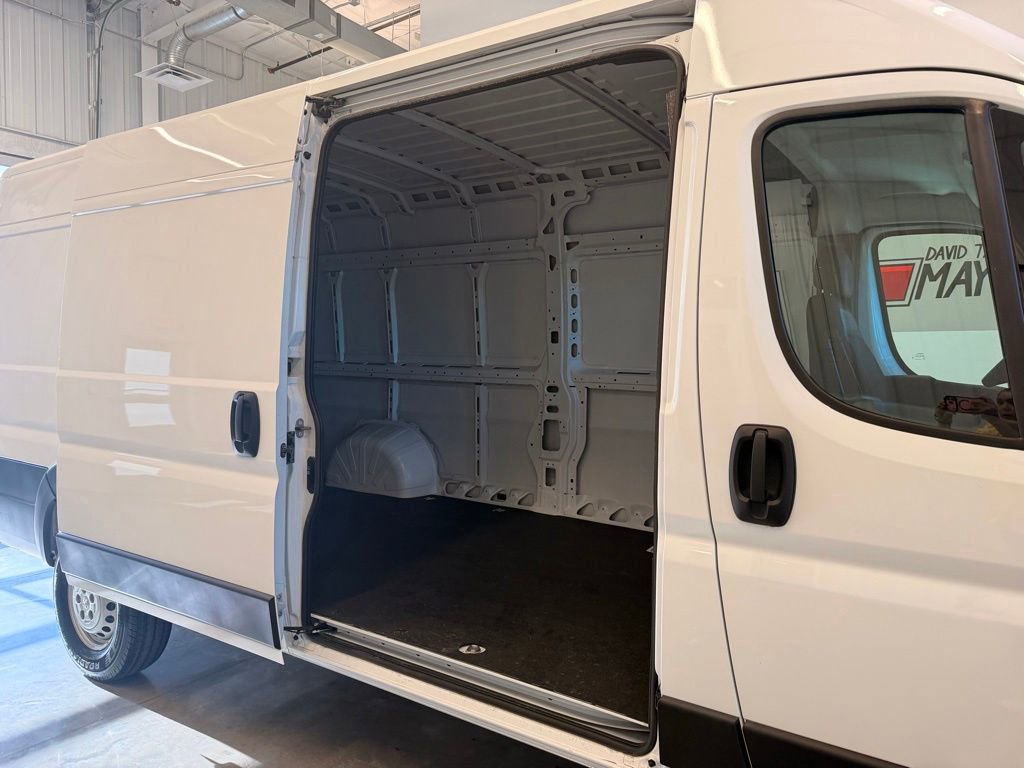 New 2026 RAM ProMaster 3500 w/ Safety Group FWD image 9