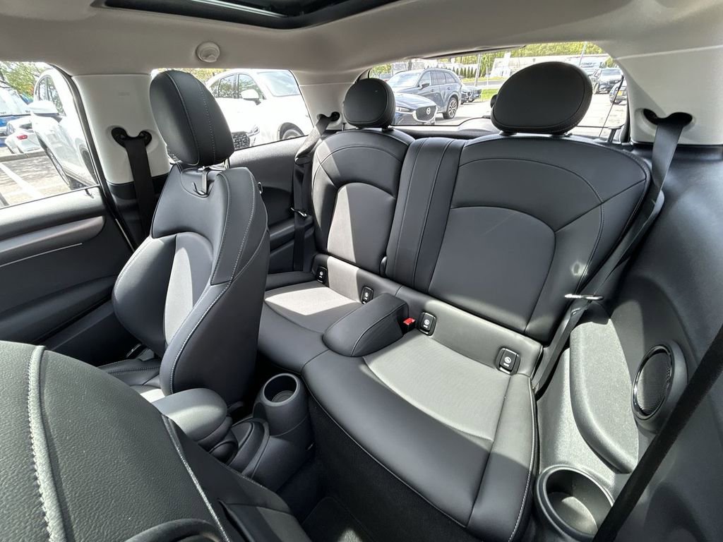 Used 2022 MINI Cooper S FWD image 23