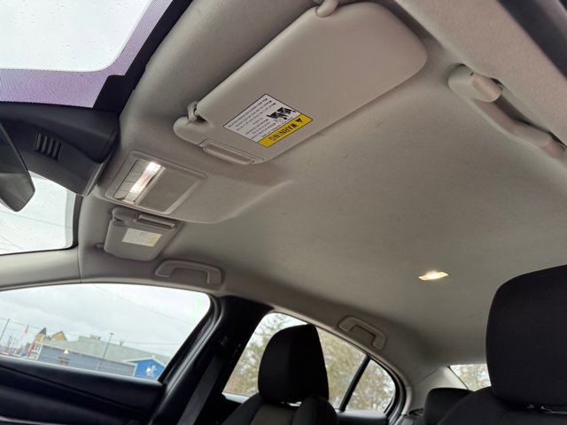 Used 2022 MAZDA MAZDA3 s image 30