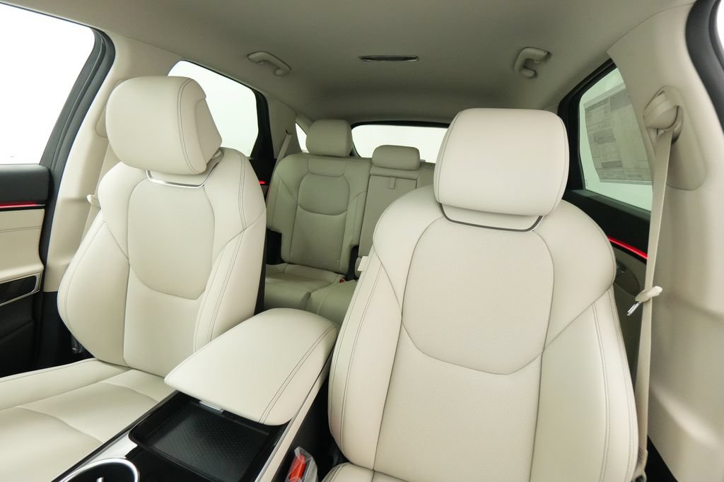 New 2026 Genesis GV70 2.5T AWD/4WD image 14