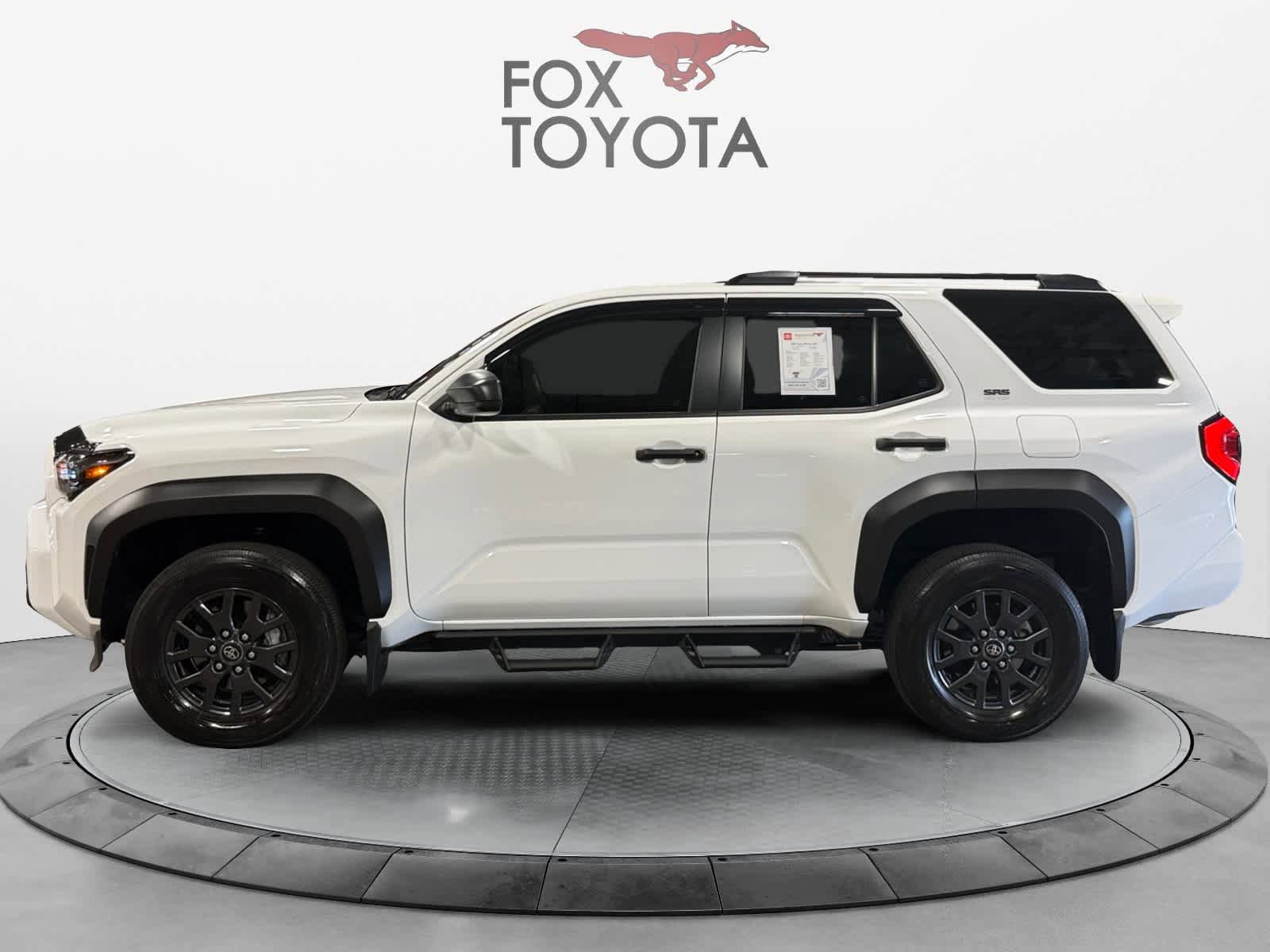 Used 2025 Toyota 4Runner SR5 AWD/4WD image 3