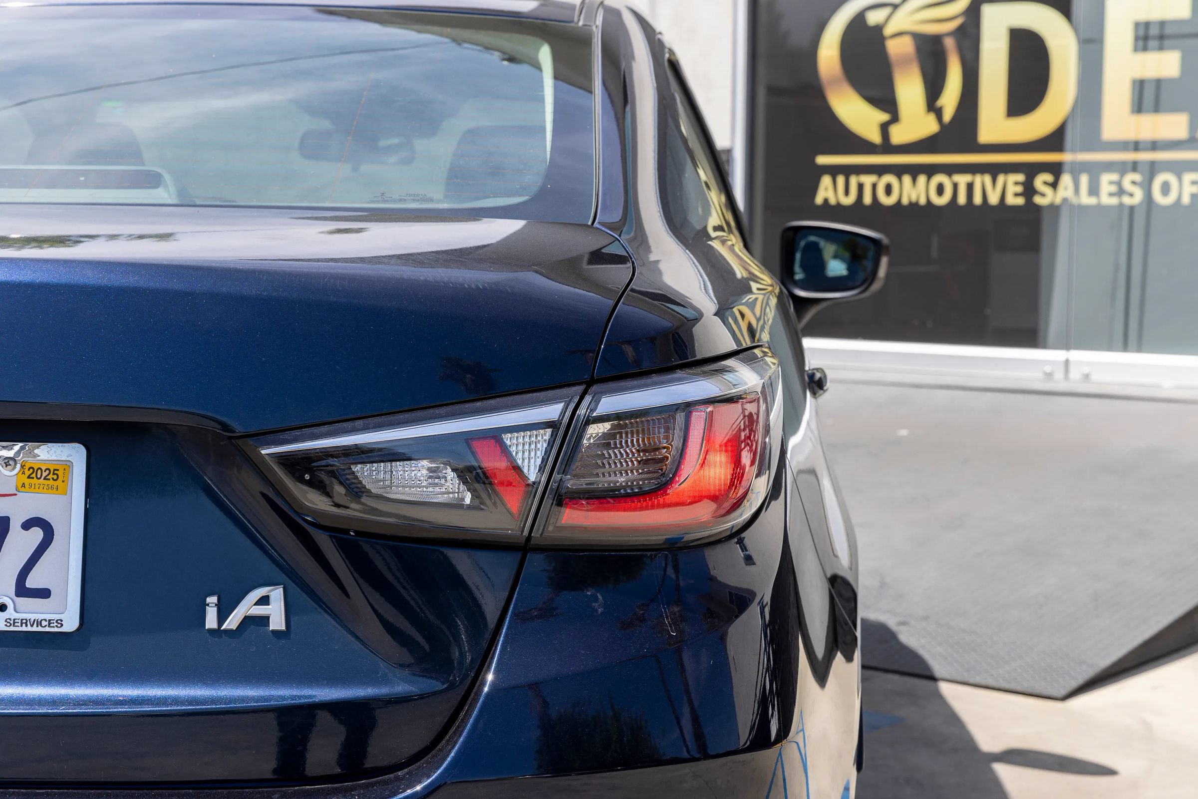 Used 2018 Toyota Yaris iA FWD image 13