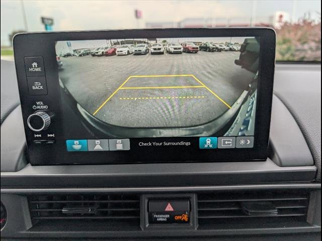 Used 2025 Honda Pilot Touring image 11