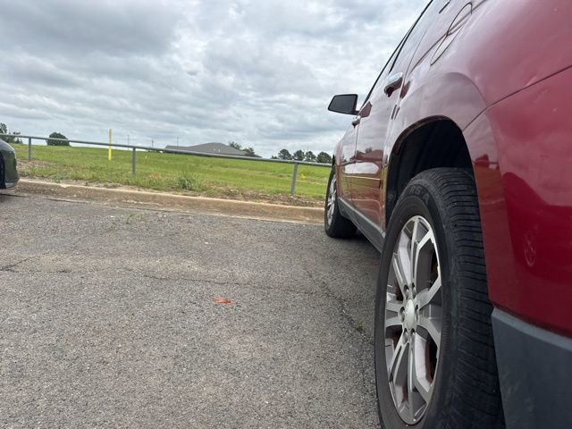 Used 2013 GMC Acadia SLT AWD/4WD image 16