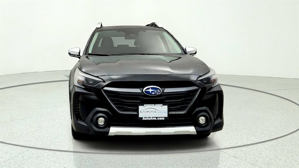 Used 2024 Subaru Outback Touring AWD/4WD image 2