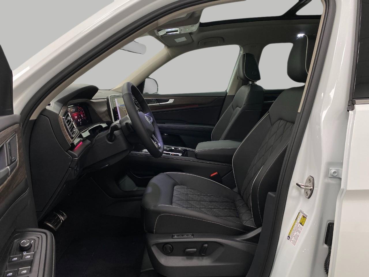 New 2026 Volkswagen Atlas SEL Premium R-Line image 32