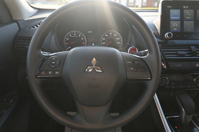 Used 2024 Mitsubishi Eclipse Cross AWD image 44