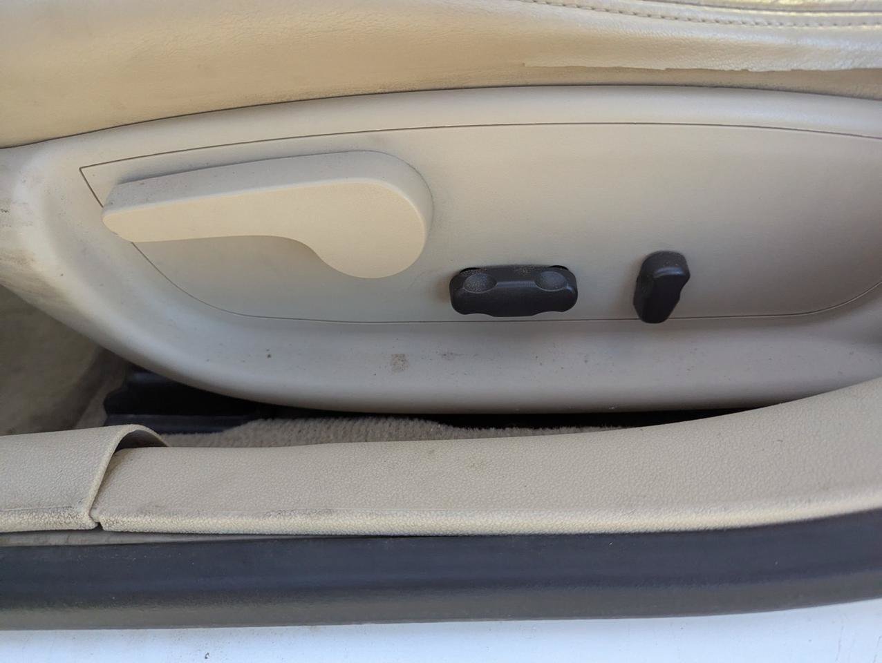 Used 2006 Chevrolet Impala LTZ FWD image 11