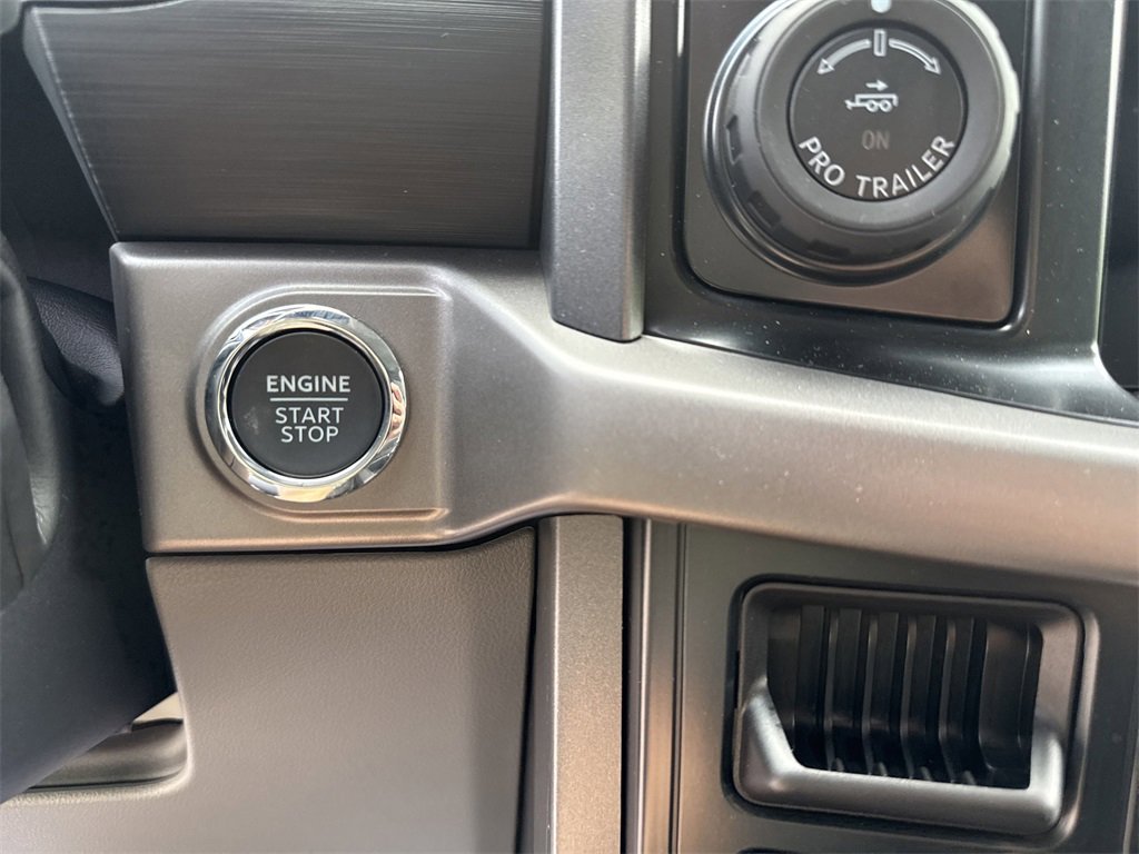 New 2025 Ford F150 XLT w/ Equipment Group 302A MID image 24