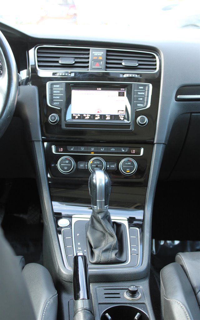 Used 2015 Volkswagen Golf SEL FWD image 12