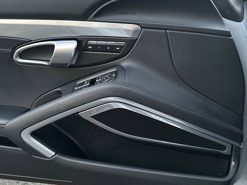 Used 2015 Porsche 911 4 Coupe image 13