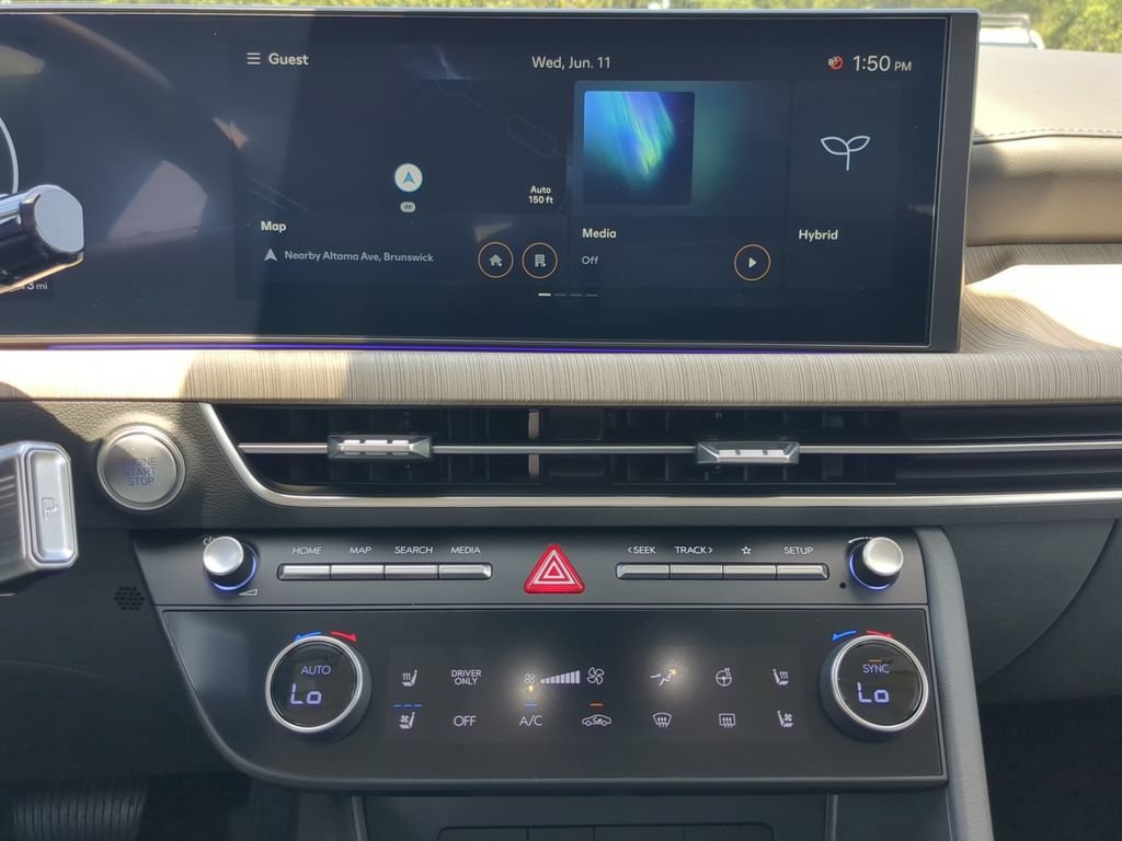 New 2025 Hyundai Sonata Limited FWD image 27