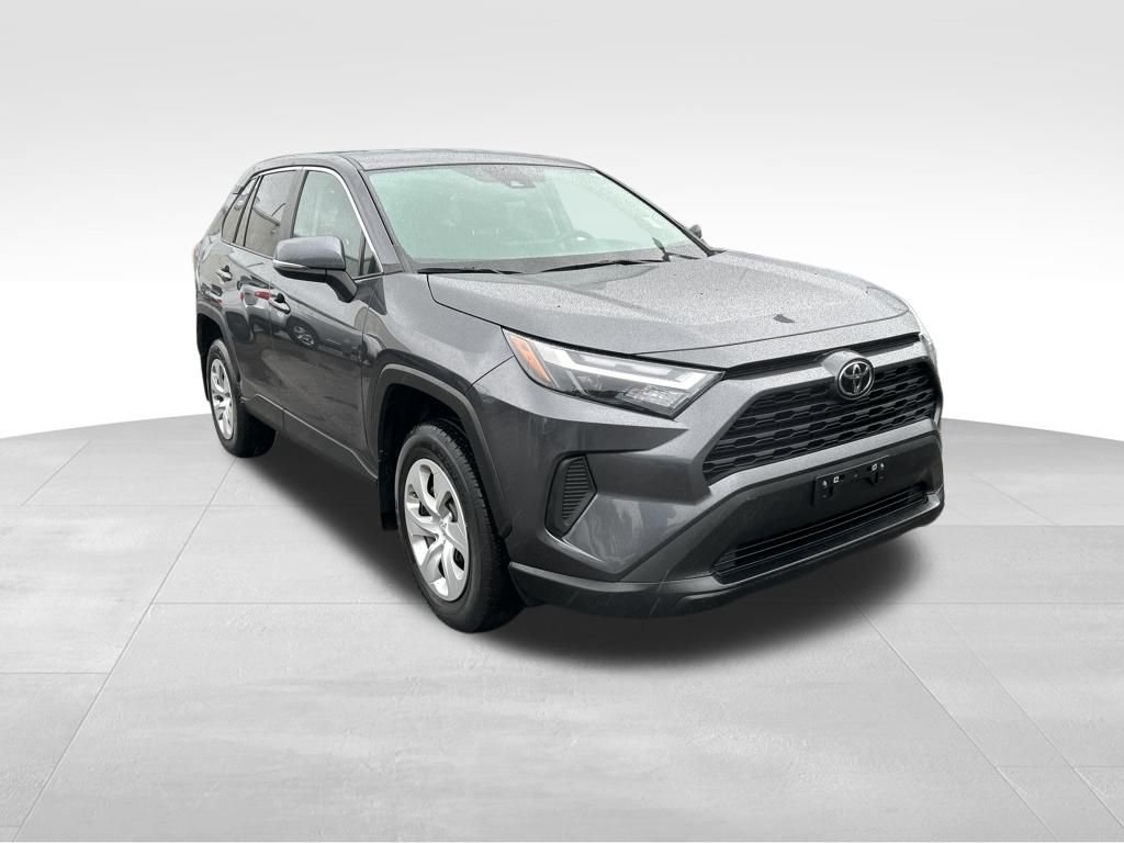 Used 2023 Toyota RAV4 LE image 7