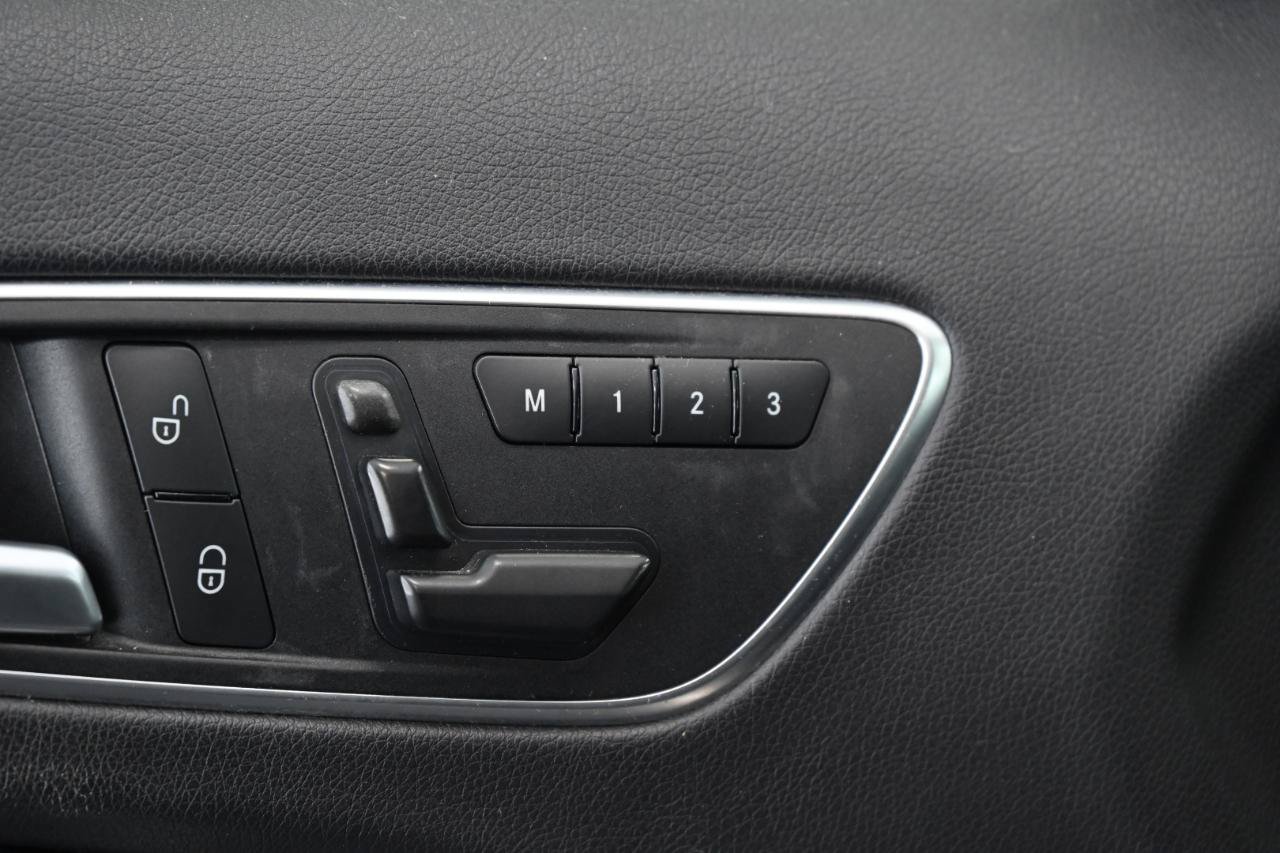 Used 2016 Mercedes-Benz GLA 250 4MATIC image 15