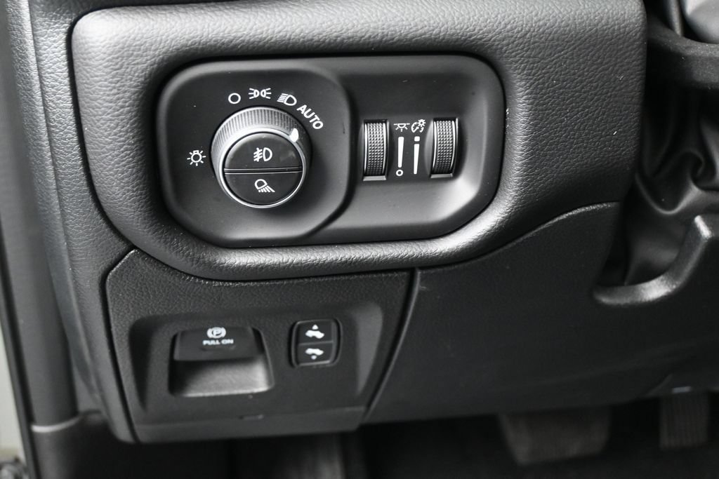 Used 2026 RAM 1500 Laramie w/ Night Edition AWD/4WD image 17