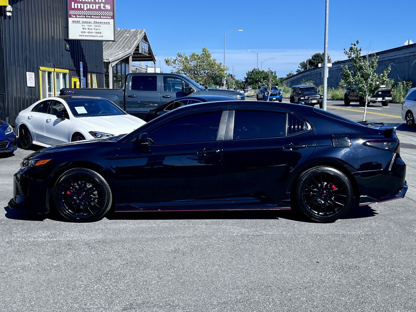 Used 2022 Toyota Camry TRD w/ TRD Package w/JBL Audio FWD image 9