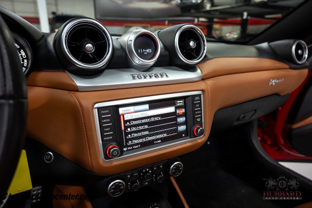 Used 2016 Ferrari California T image 24