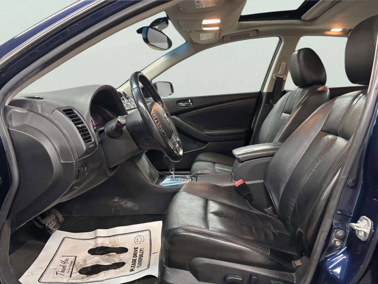 Used 2011 Nissan Altima 3.5 SR w/ 3.5SR Premium Pkg image 11