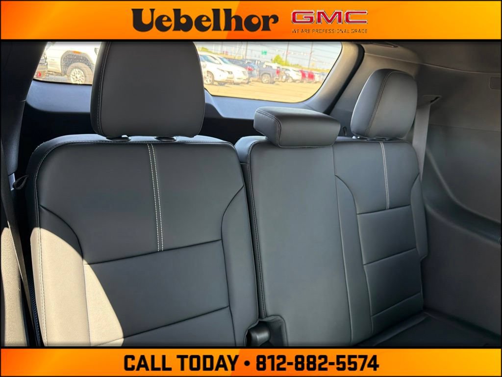 New 2026 GMC Acadia Elevation w/ Elevation Premium Package AWD/4WD image 8