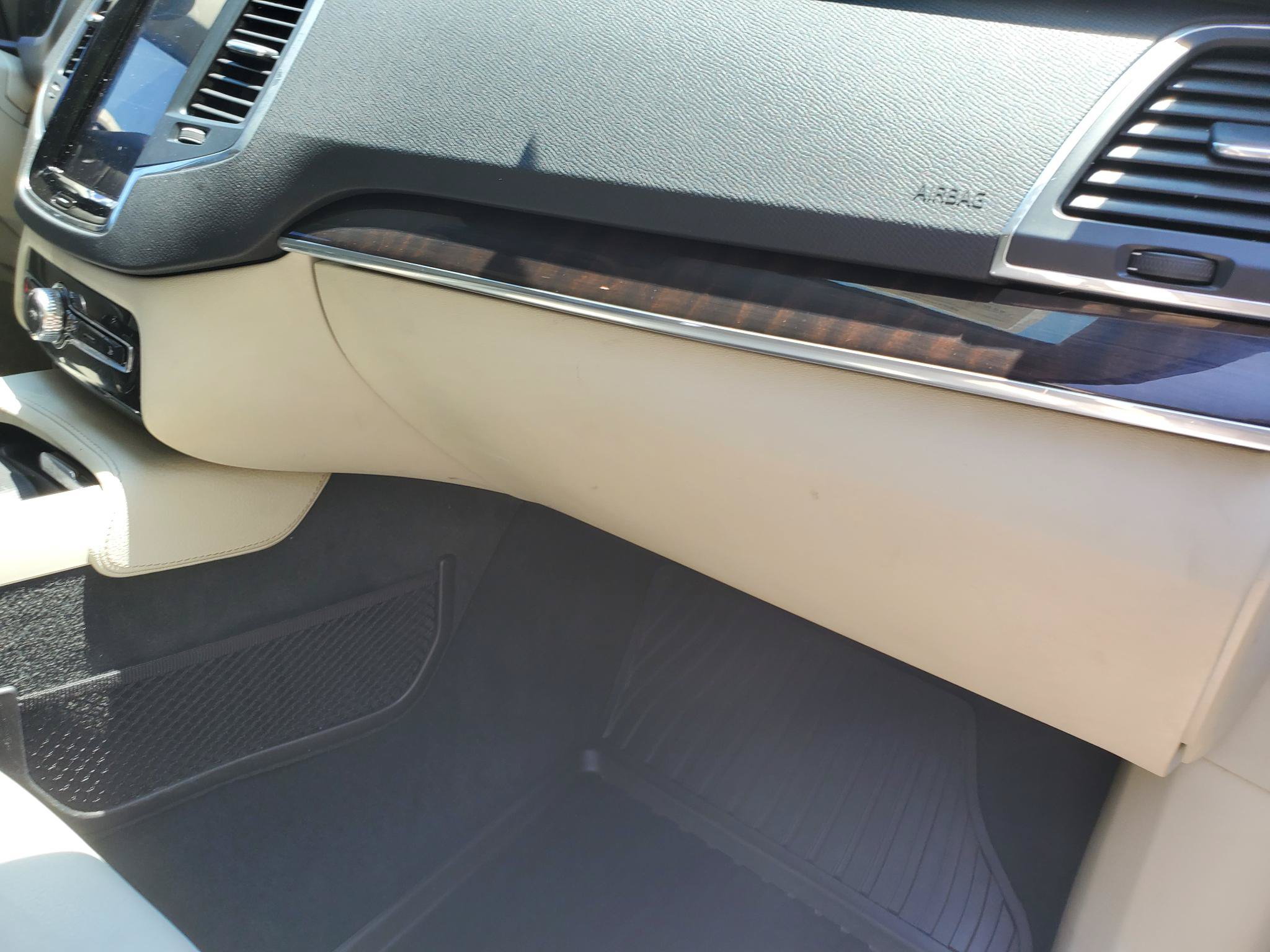Used 2019 Volvo XC90 T6 Momentum w/ Advanced Package AWD/4WD image 23